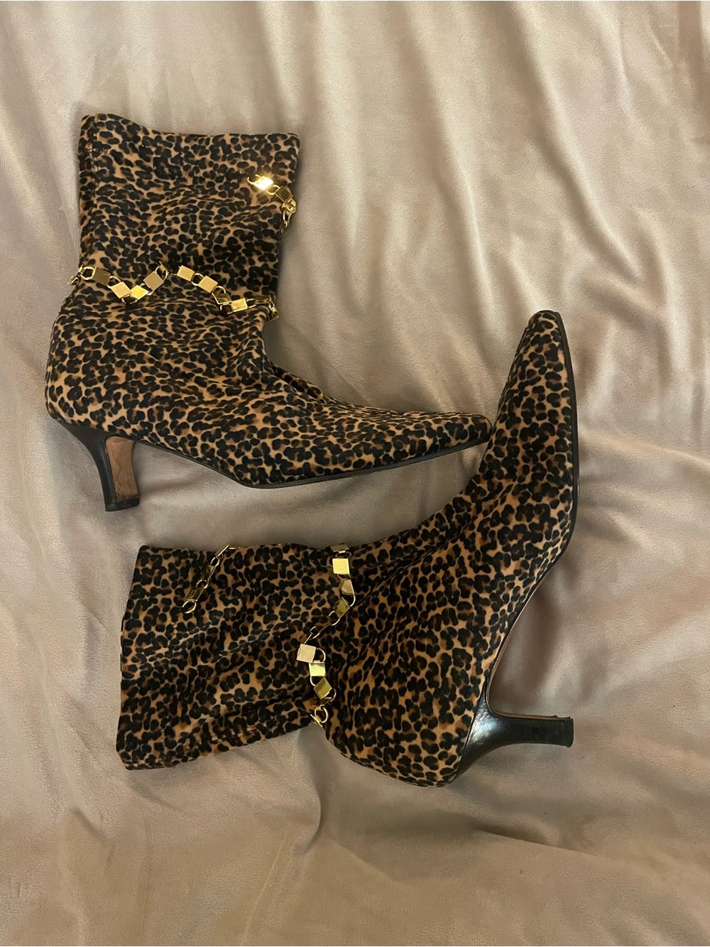 Proxy Leopard Gold Chain Pointed Toe Boots Size 8